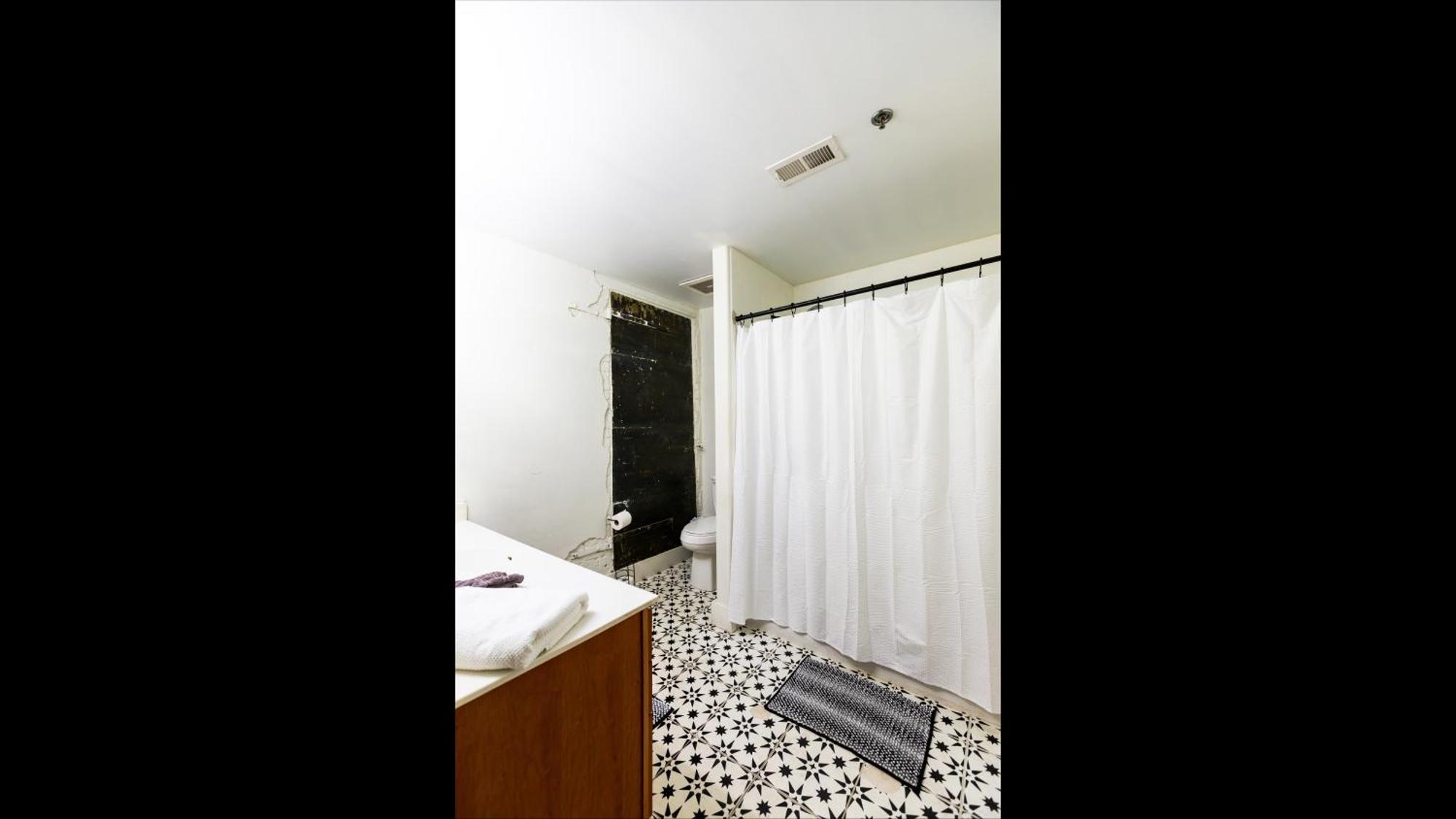 The Two Story Loft Apartment Springfield Bagian luar foto