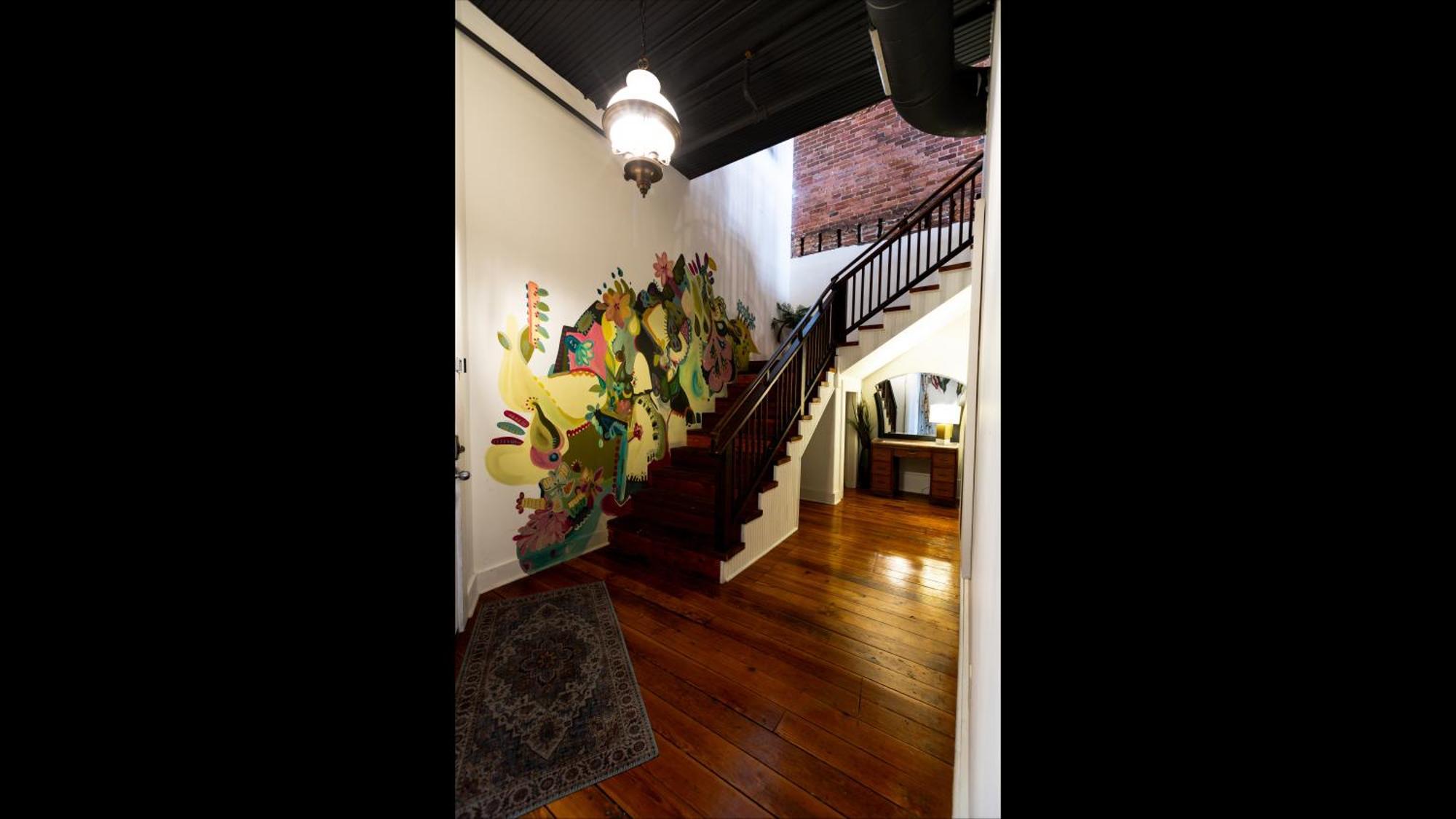 The Two Story Loft Apartment Springfield Bagian luar foto